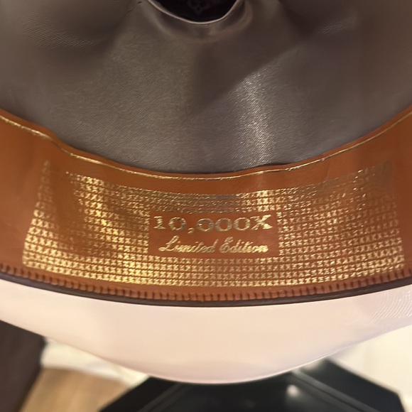 SOLD Limited Edition 10,000X White Diamond Western Cowboy Hat - Picture 3 of 8